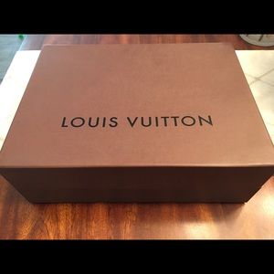 Louis Vuitton Poche Toilette 15 new with box